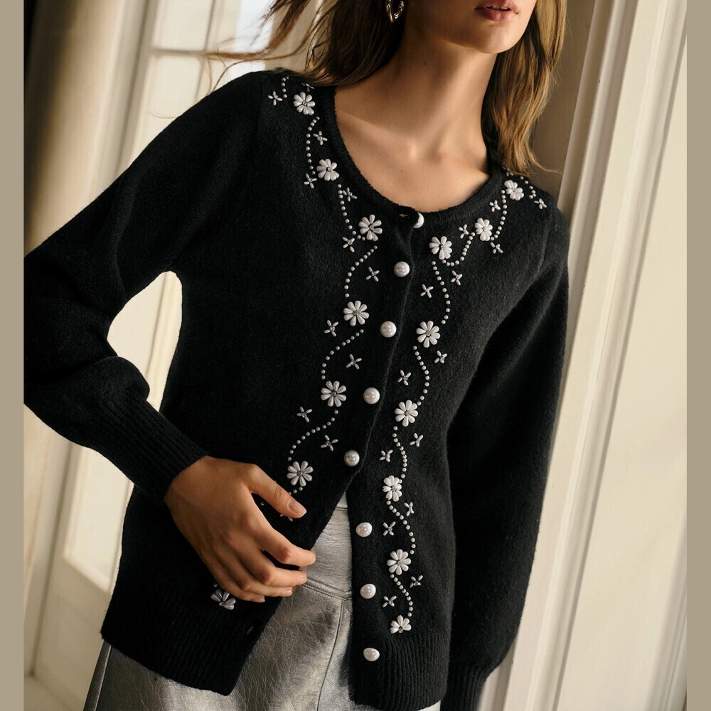 Black Floral Bead Trim Pearl Button Knit Cardigan with Crew Neck